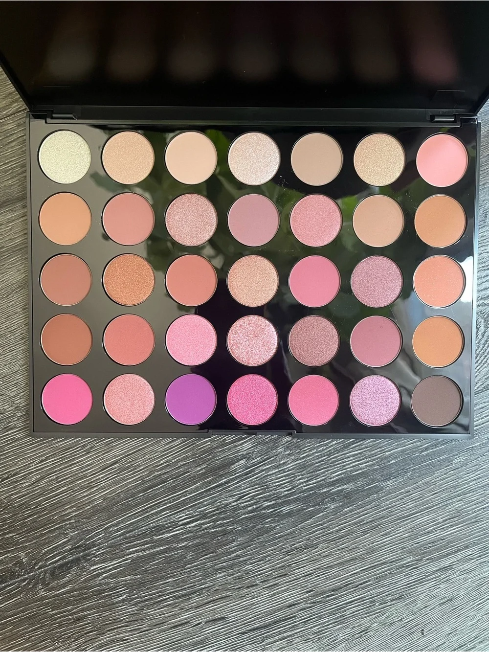 MORPHE 35XO Natural Flirt Eyeshadow Pallete